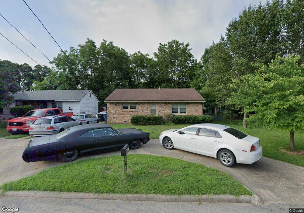 1514 W Hull St, Denison, TX 75020 - photo 1