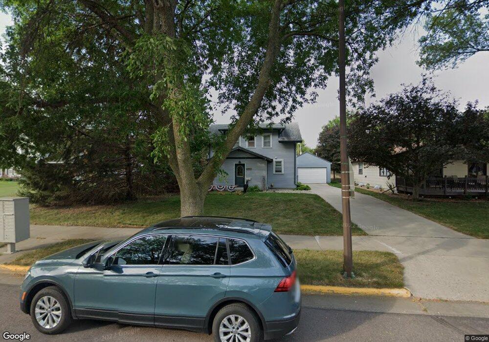 1417 N Jefferson St, New Ulm, MN 56073 - photo 1