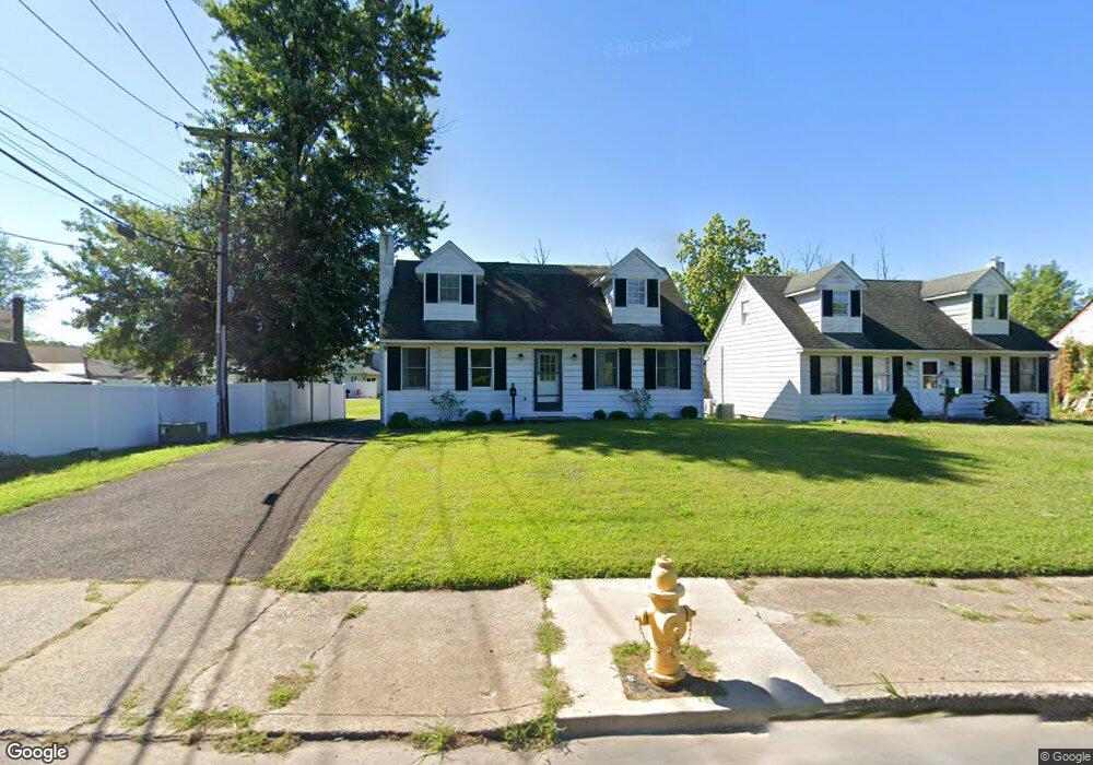 732 E Broad St, Quakertown, PA 18951 - photo 1
