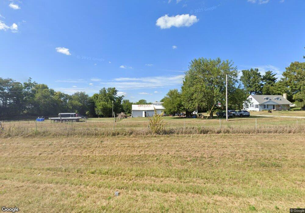 2394 Mound Rd, Jacksonville, IL 62650 - photo 1