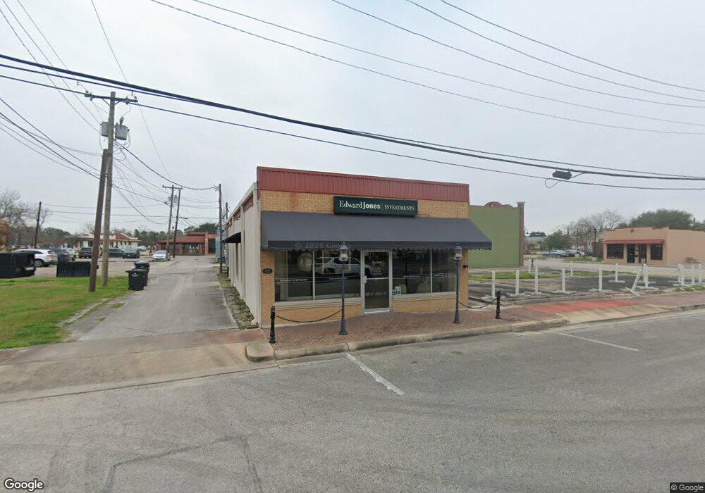 110 N Hardie St, Alvin, TX 77511 - photo 1