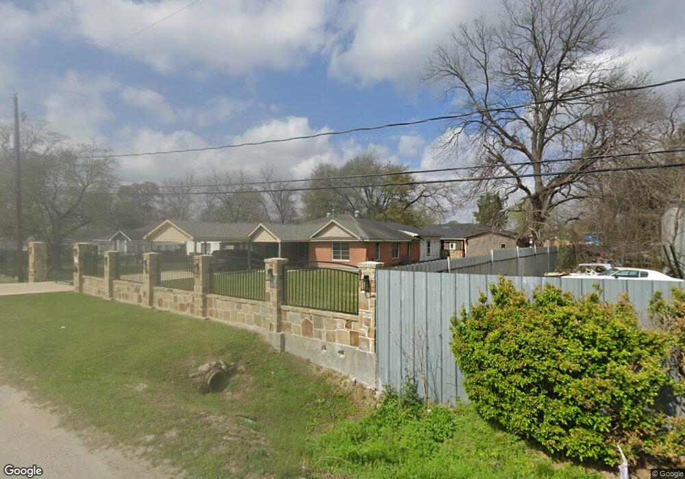 73 Veenstra St, Houston, TX 77022 - photo 1