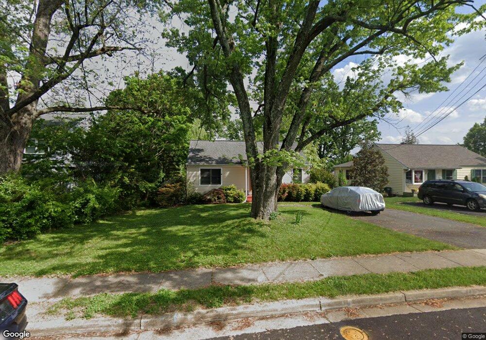 1939 Burfoot St, Falls Church, VA 22043 - photo 1