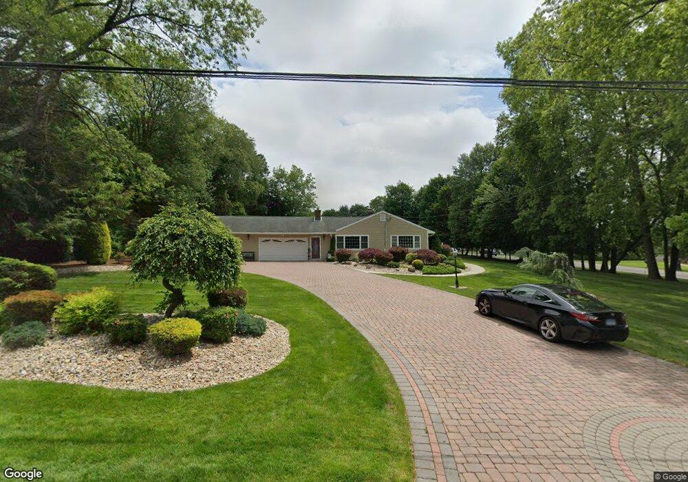 5 Crofut Rd, Orange, CT 06477 - photo 1