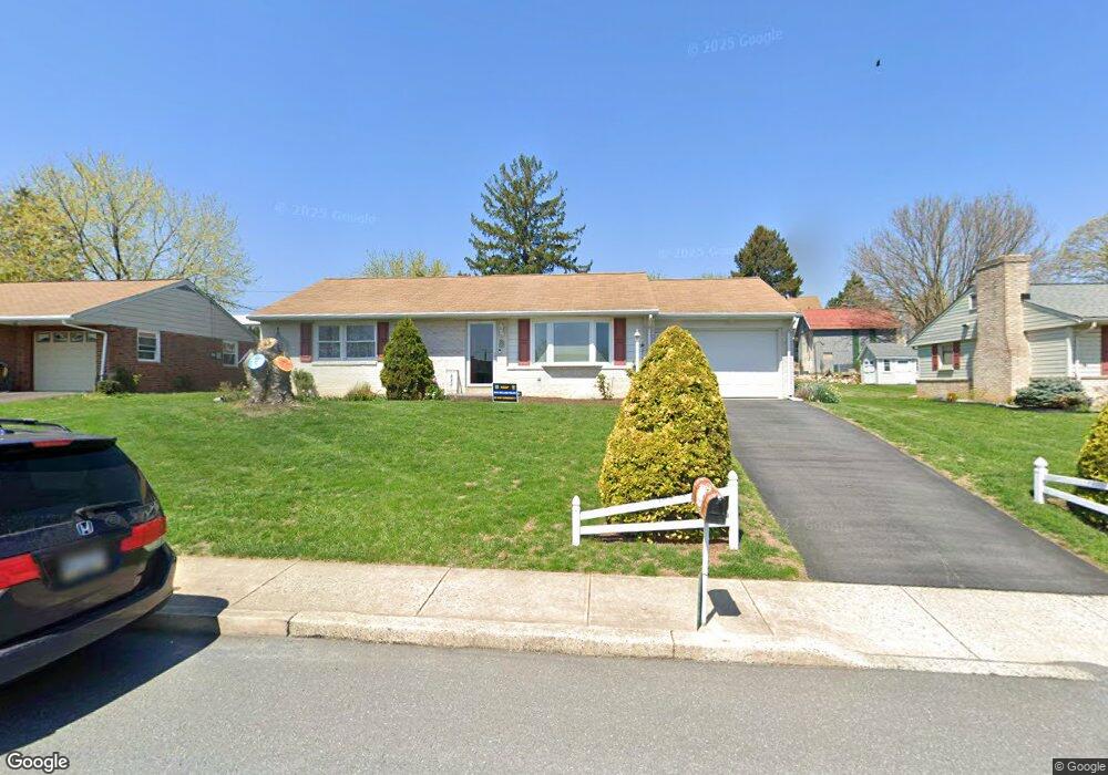 355 Valley View Dr, New Holland, PA 17557 - photo 1