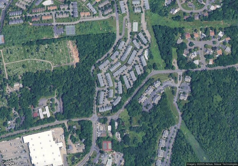 130 Eagle Ridge Way, Nanuet, NY 10954 - photo 1