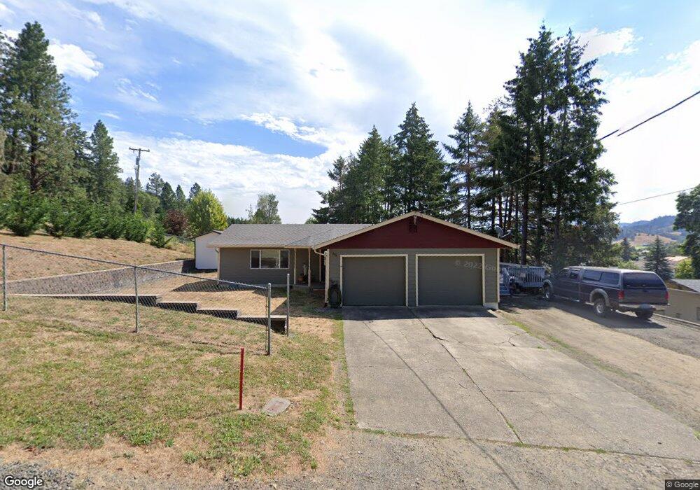 676 St John St, Sutherlin, OR 97479 - photo 1