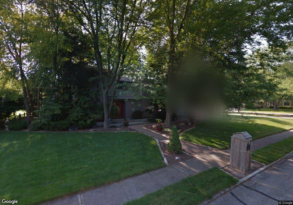 3611 Oriole Dr, Columbus, IN 47203 - photo 1