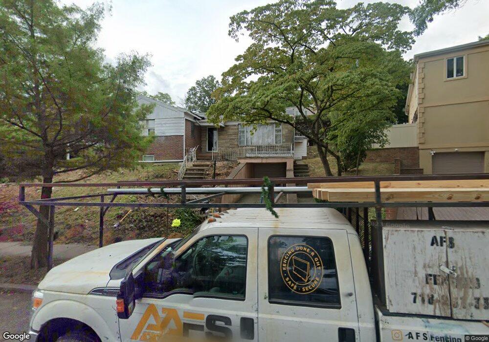 18610 80th Dr, Jamaica, NY 11432 - photo 1