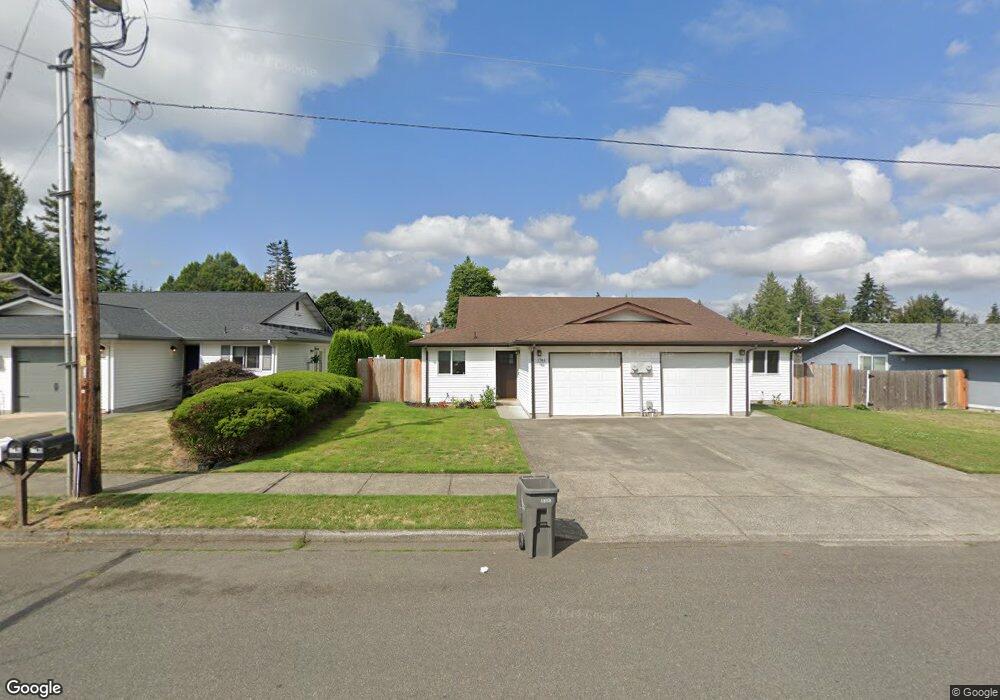 1746 Florence St, Enumclaw, WA 98022 - photo 1