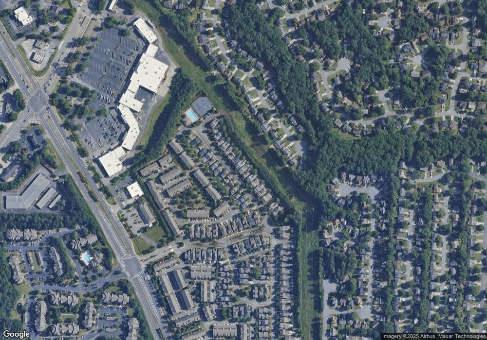 10847 Bossier Dr, Alpharetta, GA 30022 - photo 1