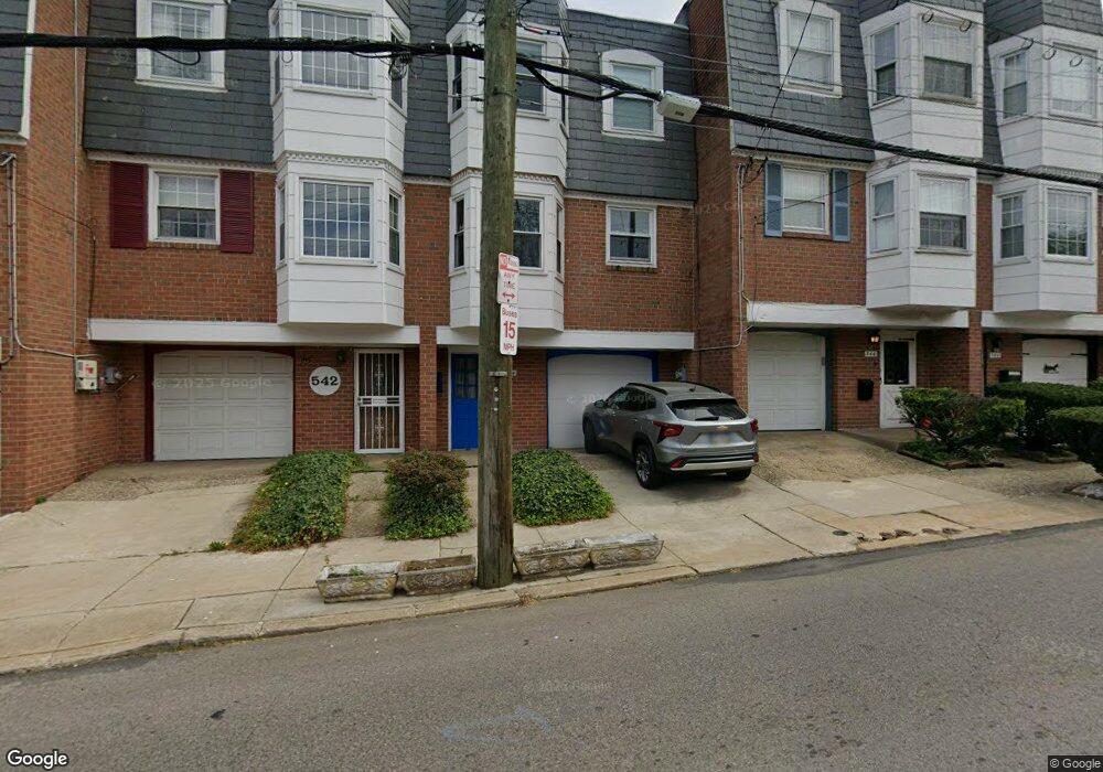 544 W Queen Ln, Philadelphia, PA 19144 - photo 1