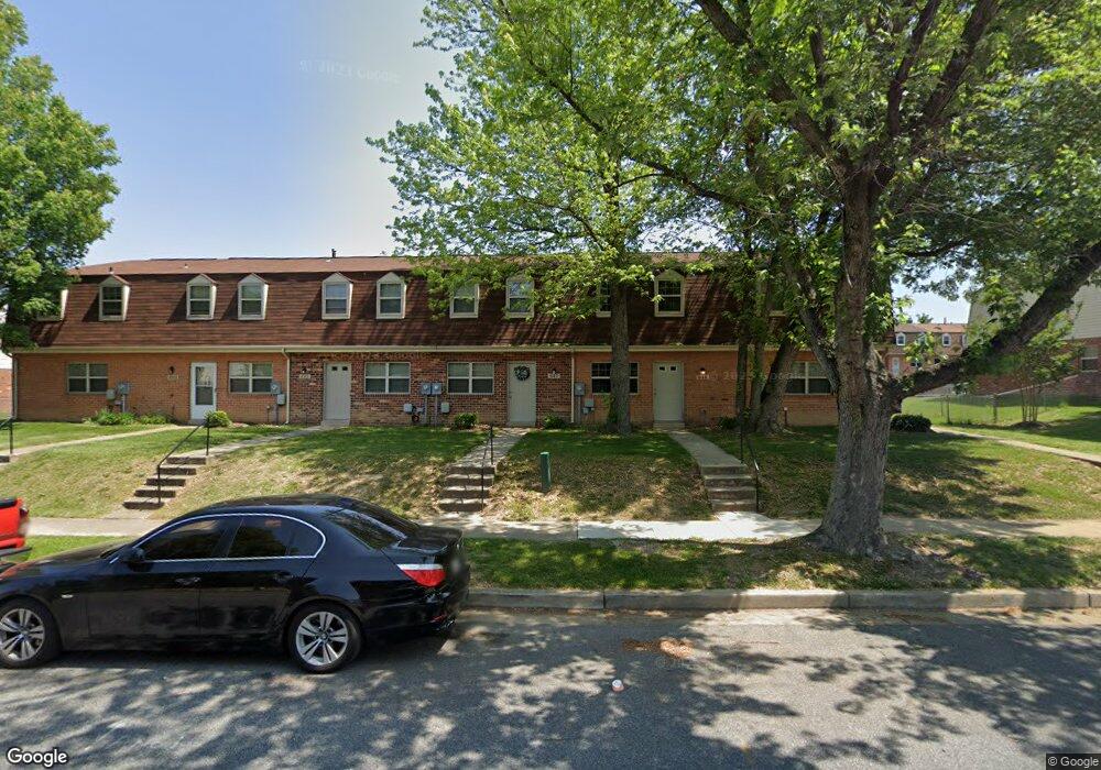 647 W Kingsway Rd, Middle River, MD 21220 - photo 1