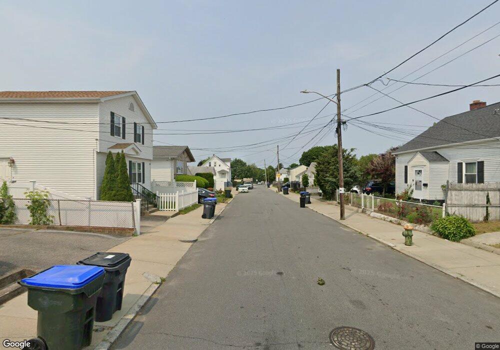 511 Chaucer St, Providence, RI 02908 - photo 1