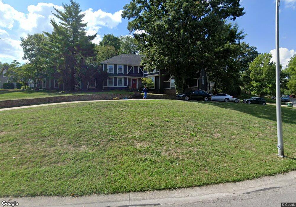 5120 Stearns St, Shawnee, KS 66203 - photo 1