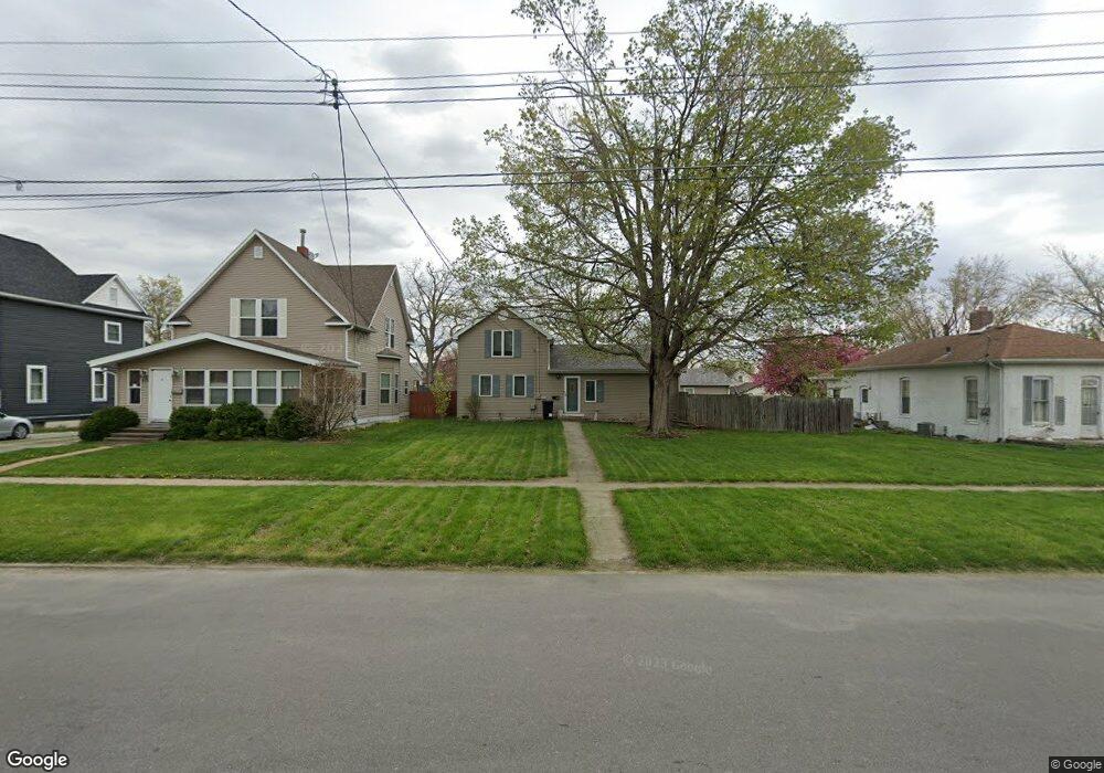420 W 3rd St S, Newton, IA 50208 - photo 1