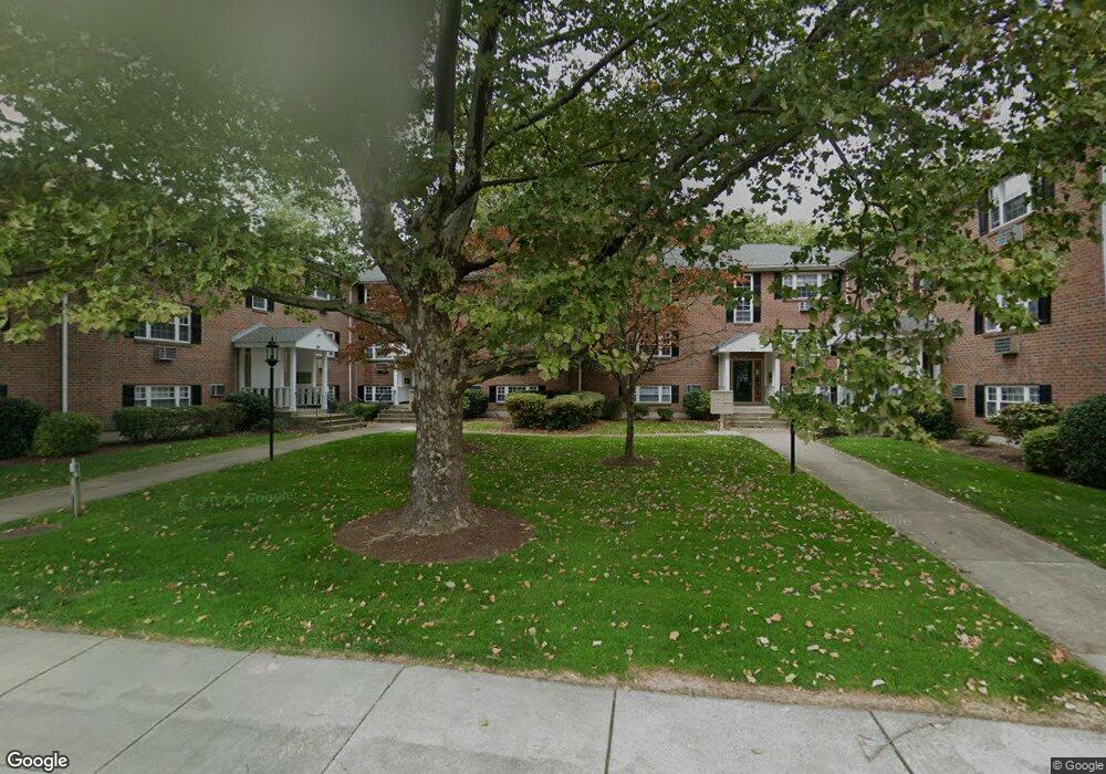 83 Farwell St unit B, Newton, MA 02460 - photo 1