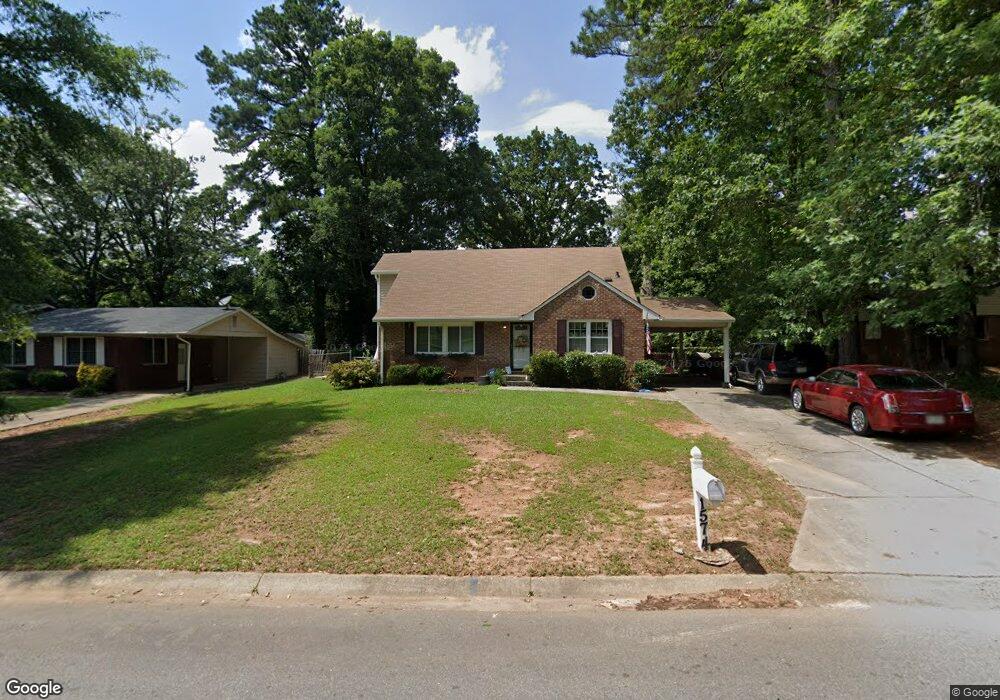 1574 Wren Rd, Jonesboro, GA 30238 - photo 1