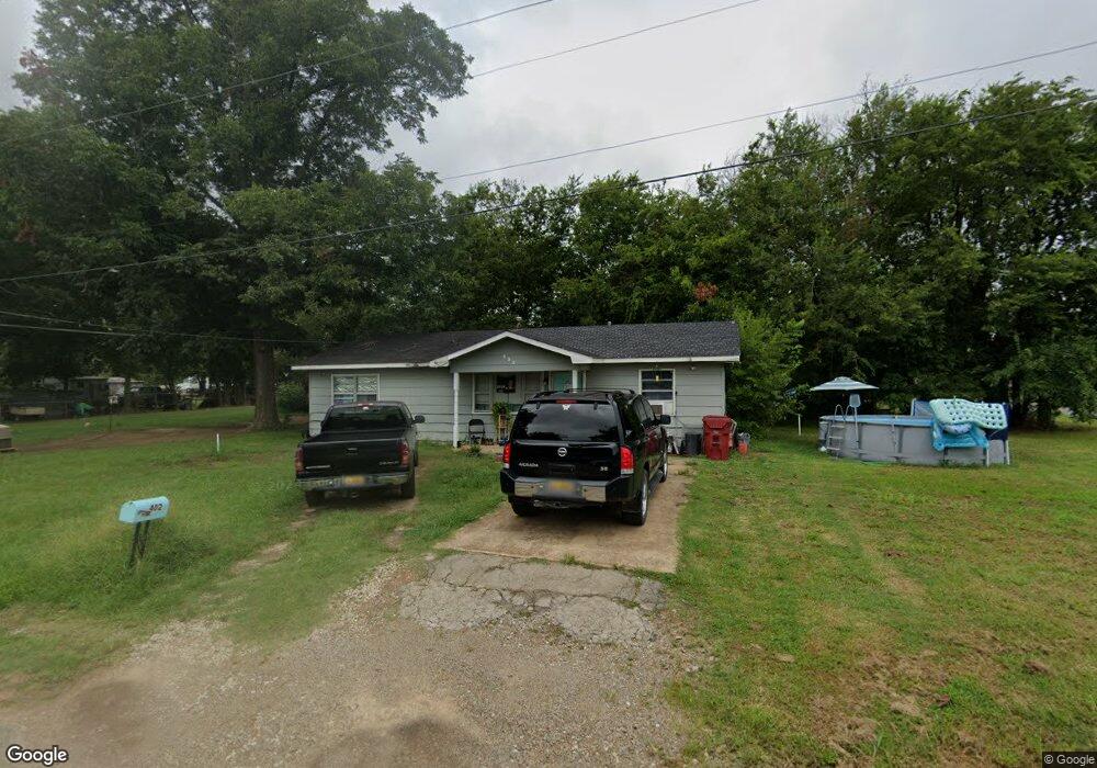 402 S J St, Hugo, OK 74743 - photo 1