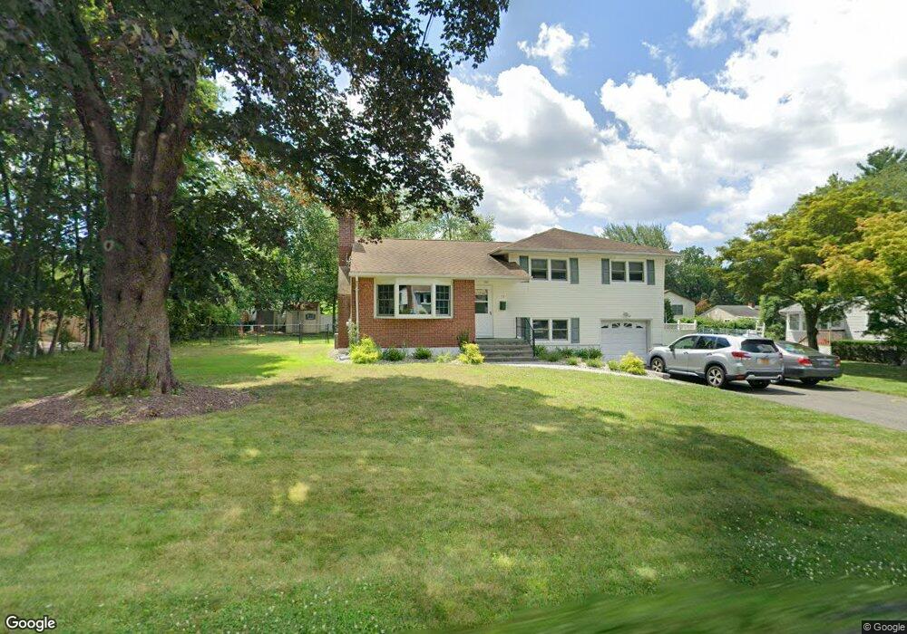 13 W Palmer Ave, Nanuet, NY 10954 - photo 1