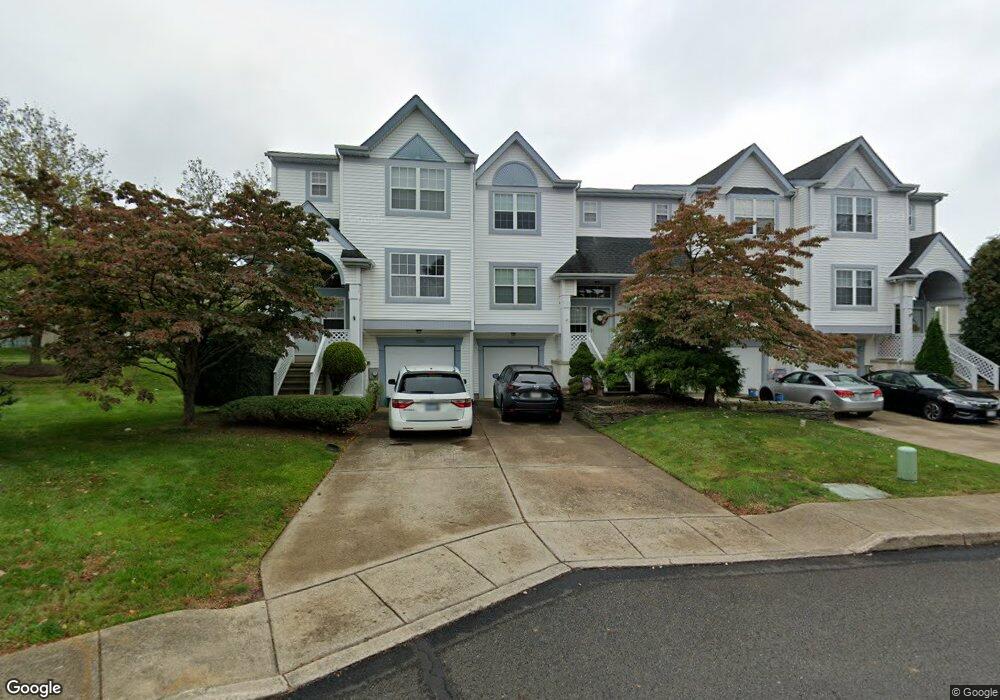 3902 Quaker Ct, North Wales, PA 19454 - photo 1