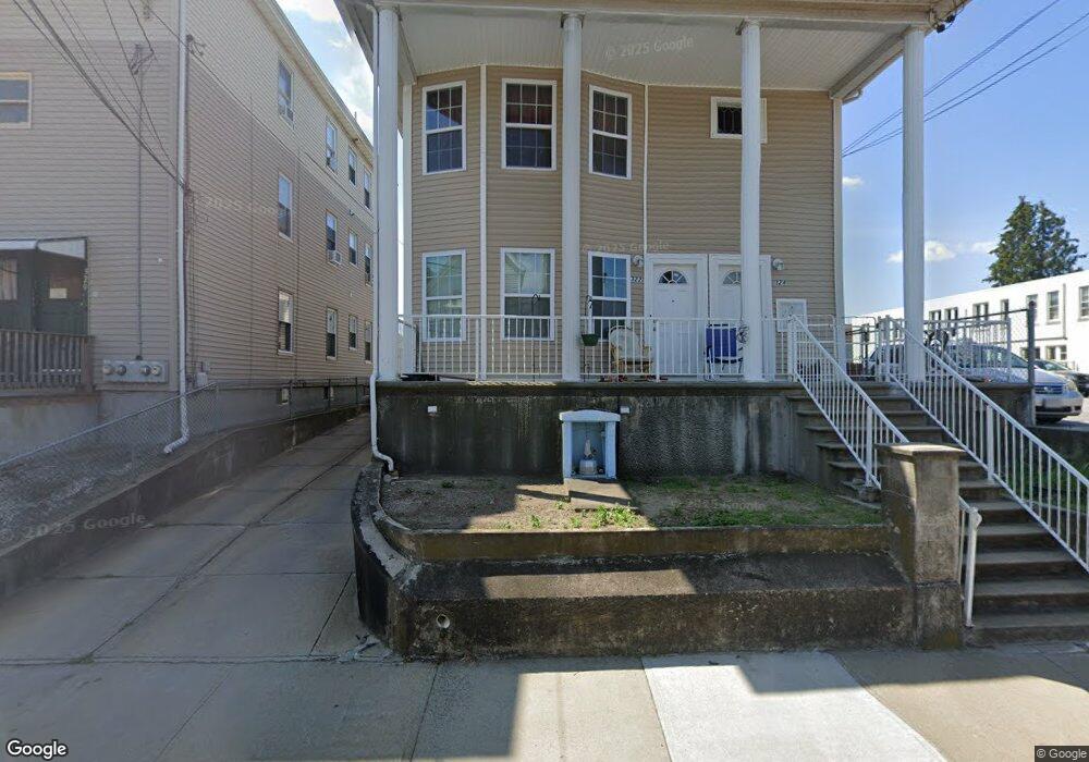 324 Weeden St, Pawtucket, RI 02860 - photo 1