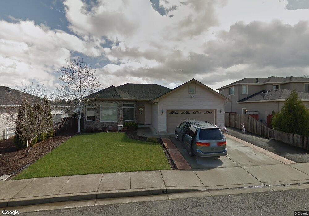 322 Donna Way, Central Point, OR 97502 - photo 1