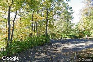 10 Ballantine Ln, Great Neck, NY 11024