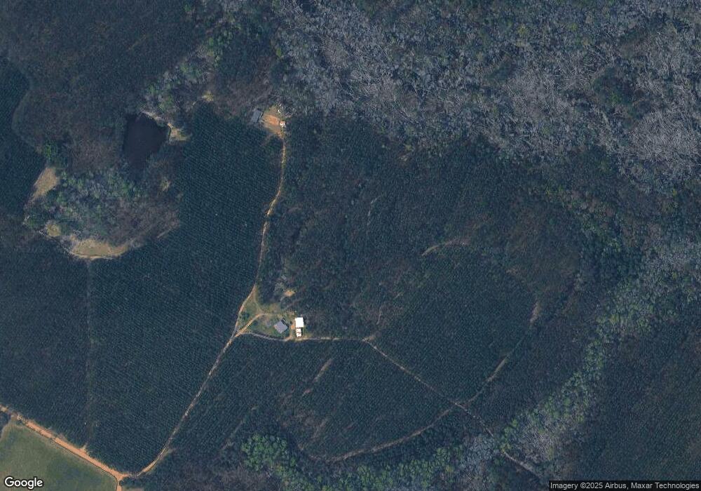 353 Seal Cir, Alma, GA 31510 - photo 1