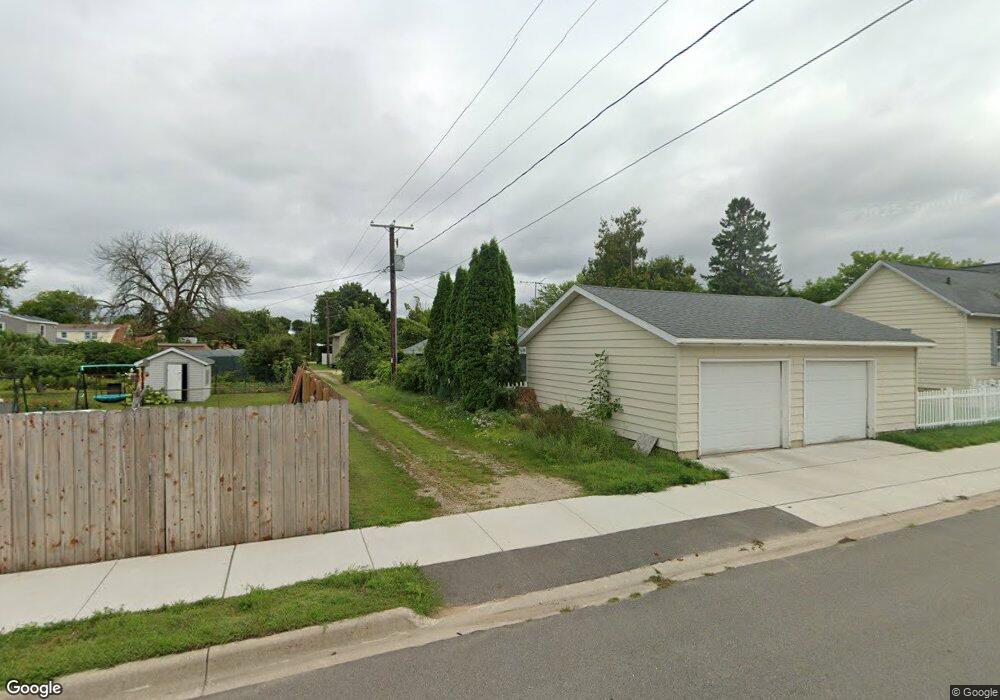 2416 17th Ave, Menominee, MI 49858 - photo 1