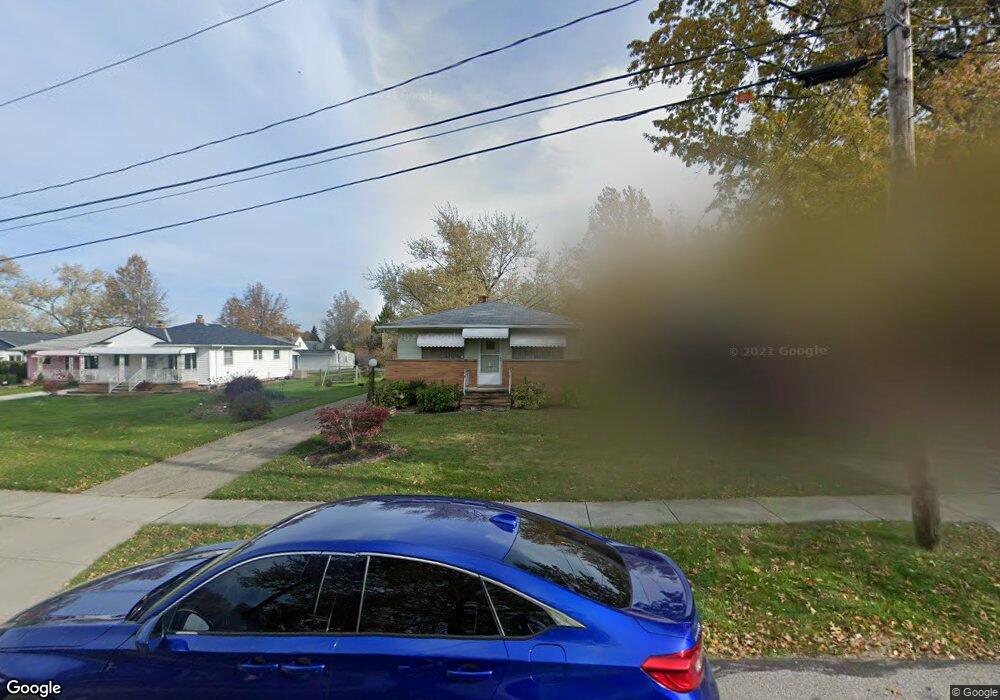 1727 E 298th St, Wickliffe, OH 44092 - photo 1