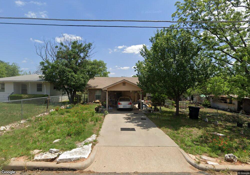 1013 E Hill St, Fredericksburg, TX 78624 - photo 1