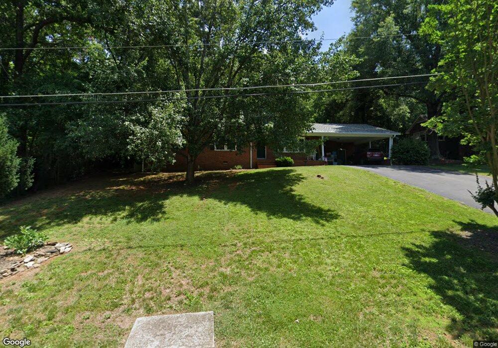 914 Wedgewood Dr, Statesville, NC 28677 - photo 1