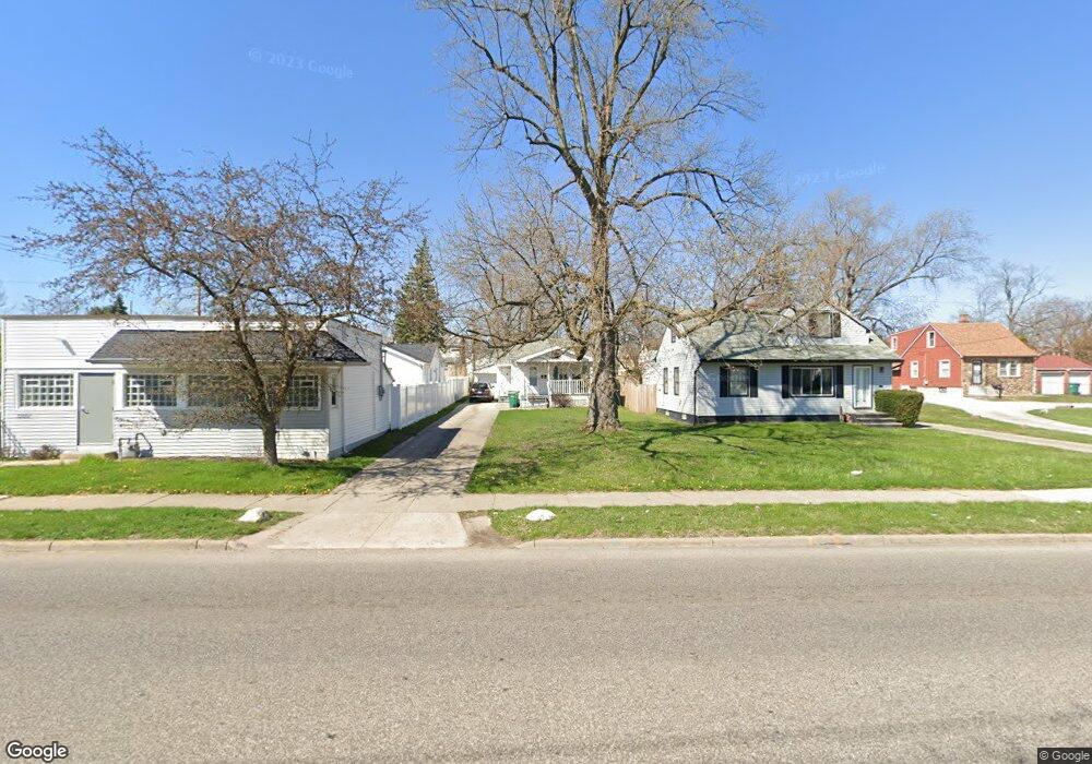 19811 Libby Rd, Maple Heights, OH 44137 - photo 1