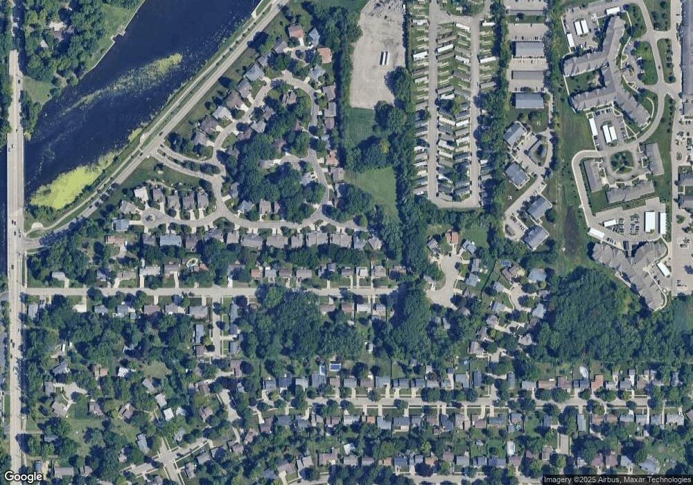 3417 Troon Cir unit 28, Lansing, MI 48911 - photo 1