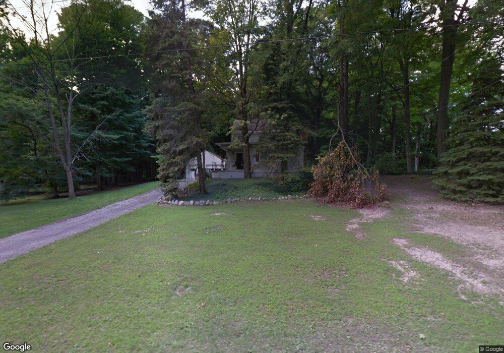 1207 Maycroft Rd, Lansing, MI 48917 - photo 1