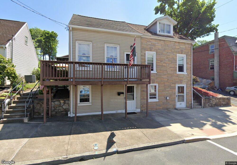 205 N 3rd St, Hamburg, PA 19526 - photo 1