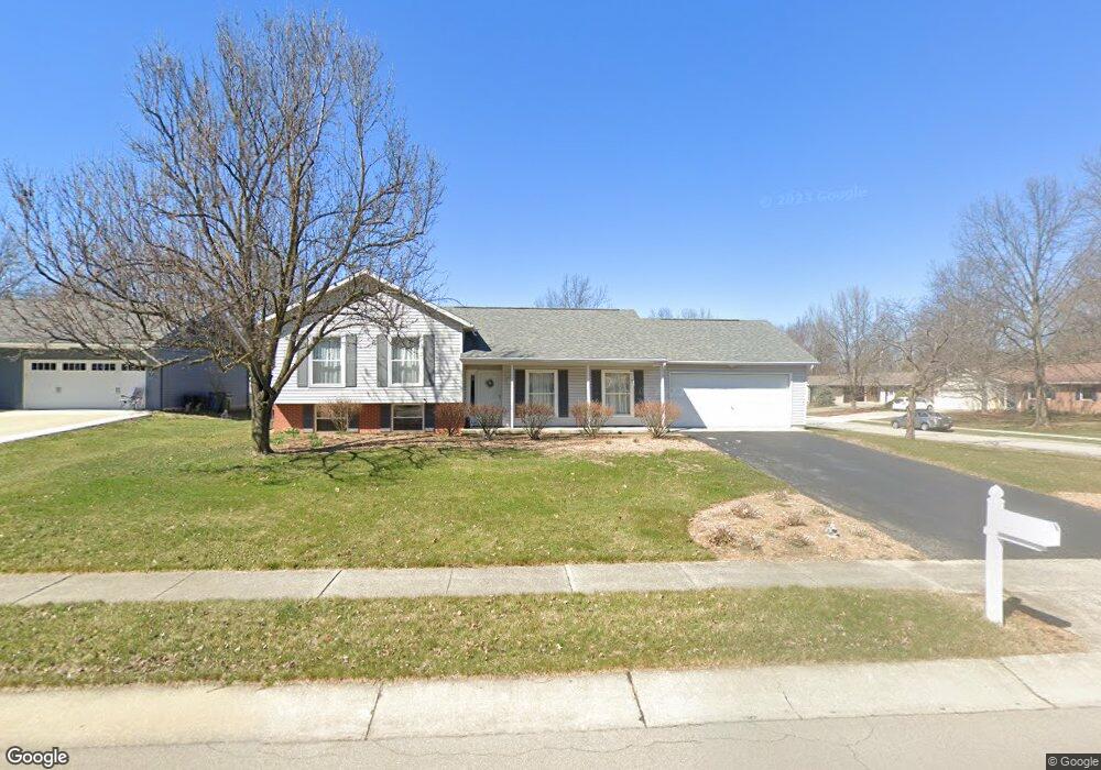 891 Hickory Dr, Marysville, OH 43040 - photo 1