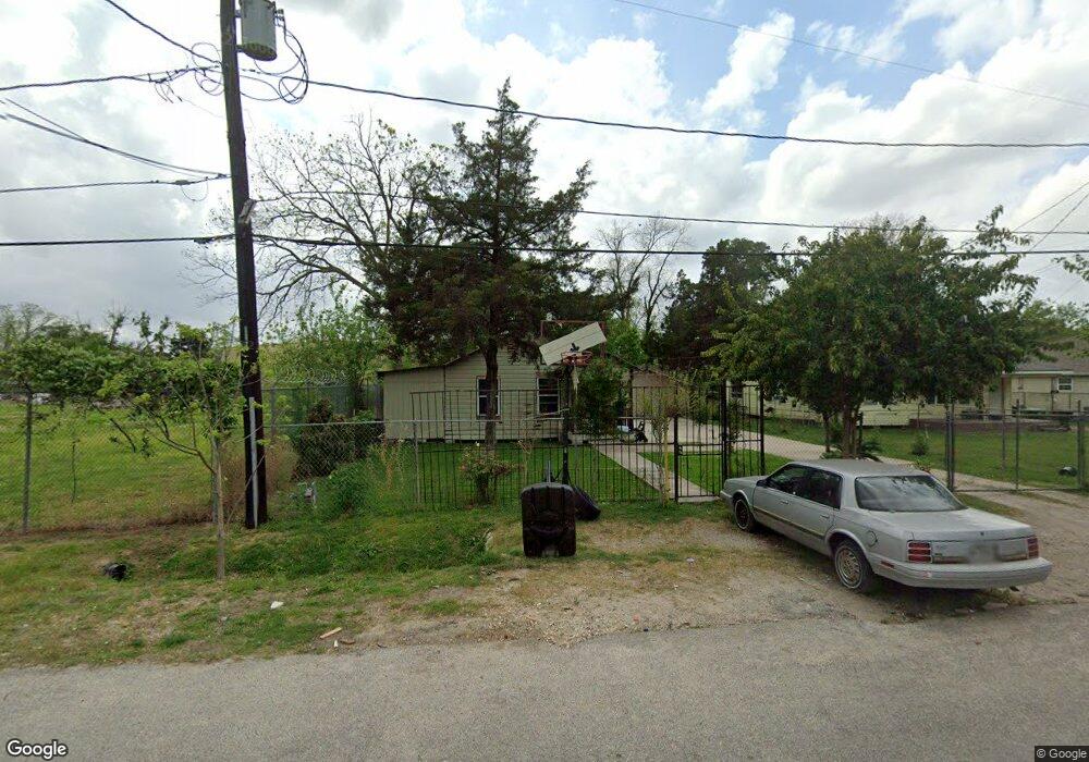 7205 Semmes St, Houston, TX 77093 - photo 1
