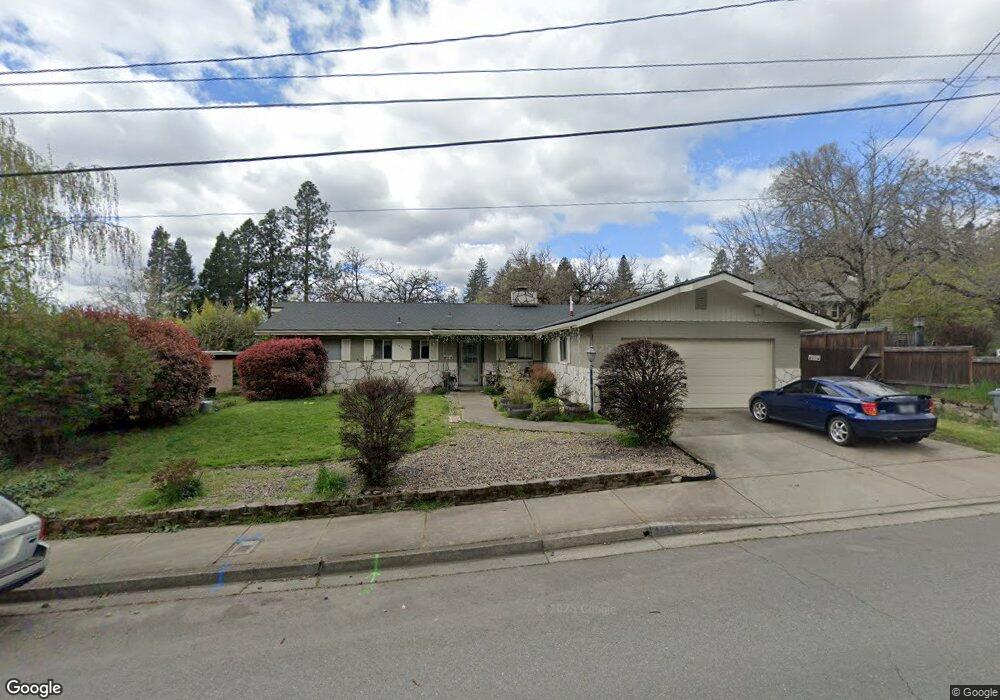 1444 NE 10th St, Grants Pass, OR 97526 - photo 1