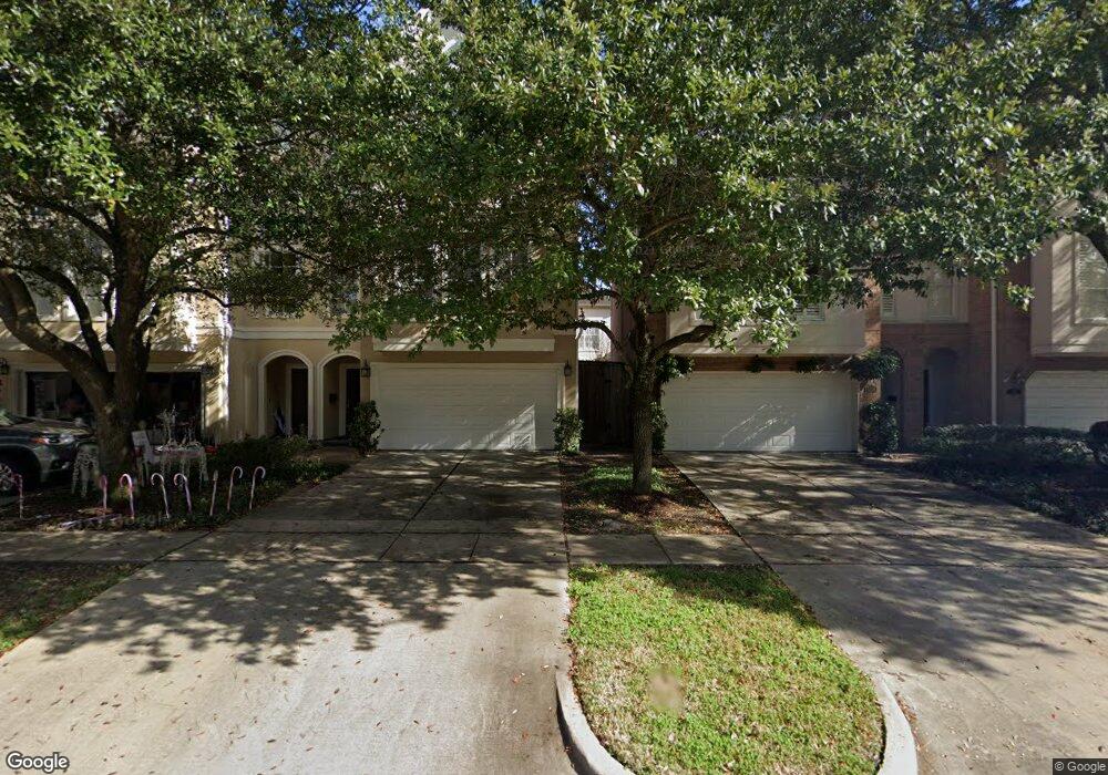 1422 W Hilshire Park Dr, Houston, TX 77055 - photo 1