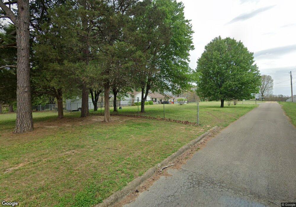 2206 Windwood Cir, Paragould, AR 72450 - photo 1