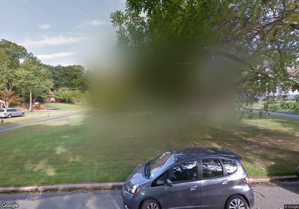 5 Windsor Gate Dr, Dix Hills, NY 11746 - photo 1