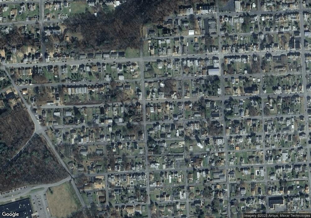 1436 W Mulberry St, Coal Township, PA 17866 - photo 1