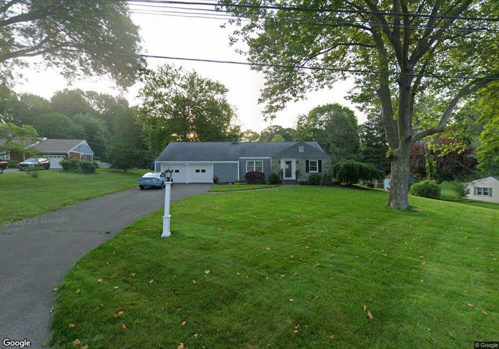 77 Pinecrest Rd, Orange, CT 06477 - photo 1