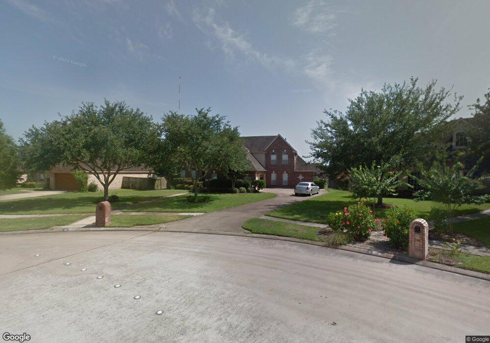 2875 Love Ln, Friendswood, TX 77546 - photo 1