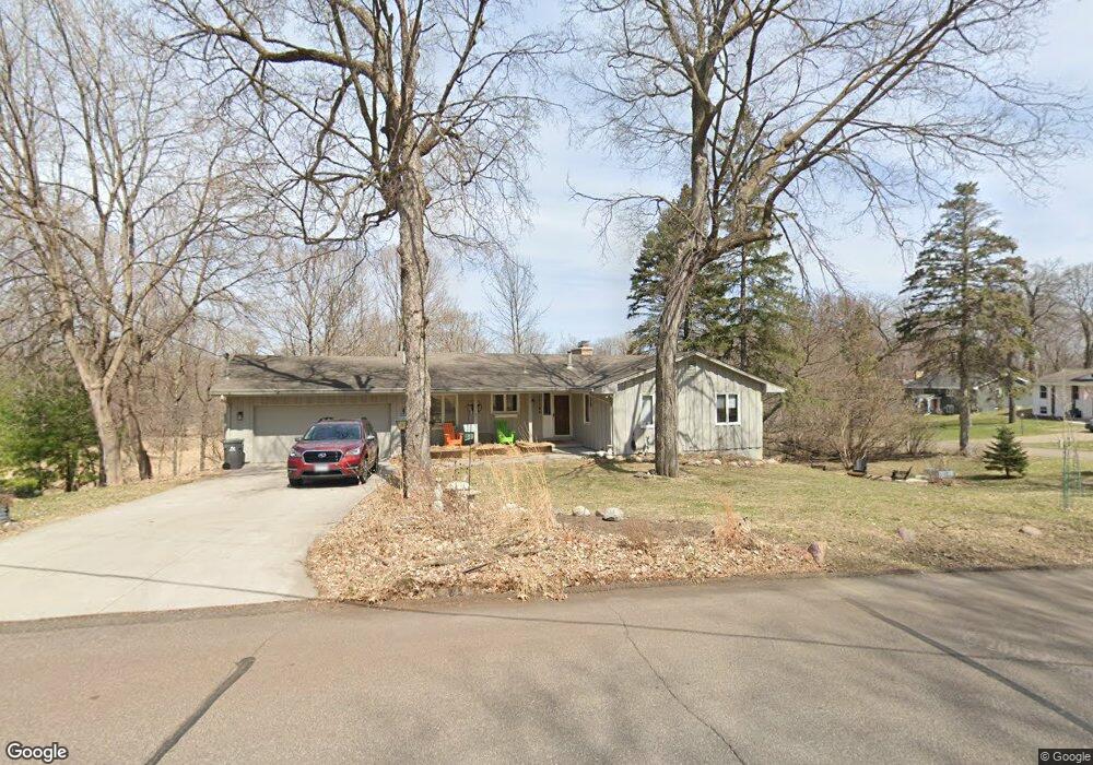 17344 Hampton Ct, Minnetonka, MN 55345 - photo 1