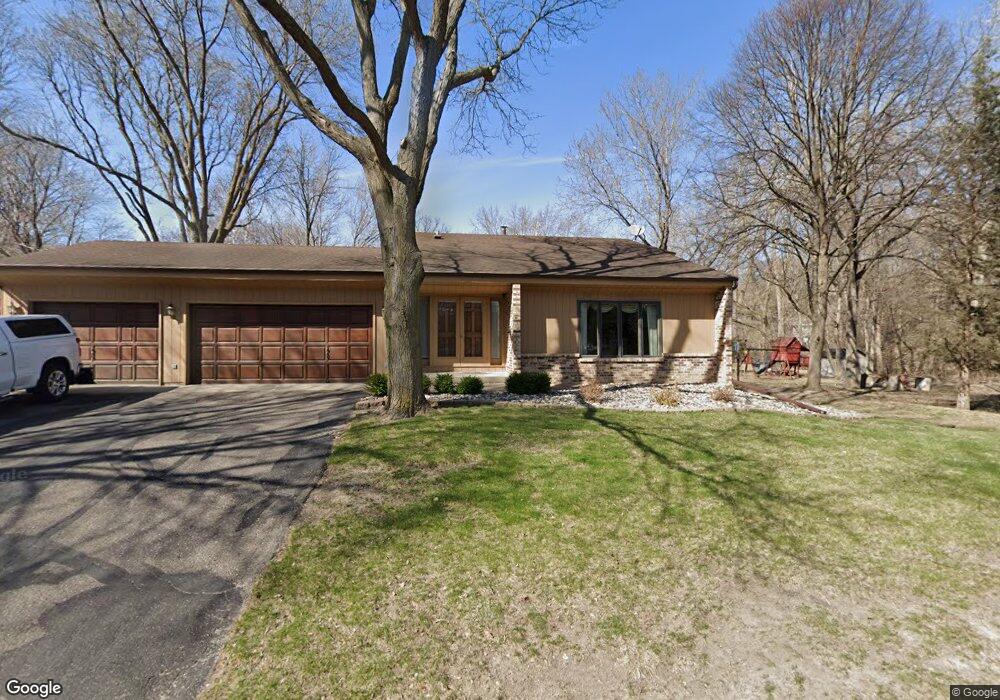 15161 Williston Ln, Minnetonka, MN 55345 - photo 1