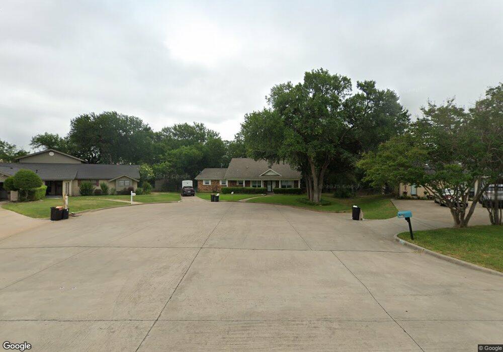 306 Somerset Cir, Bedford, TX 76022 - photo 1