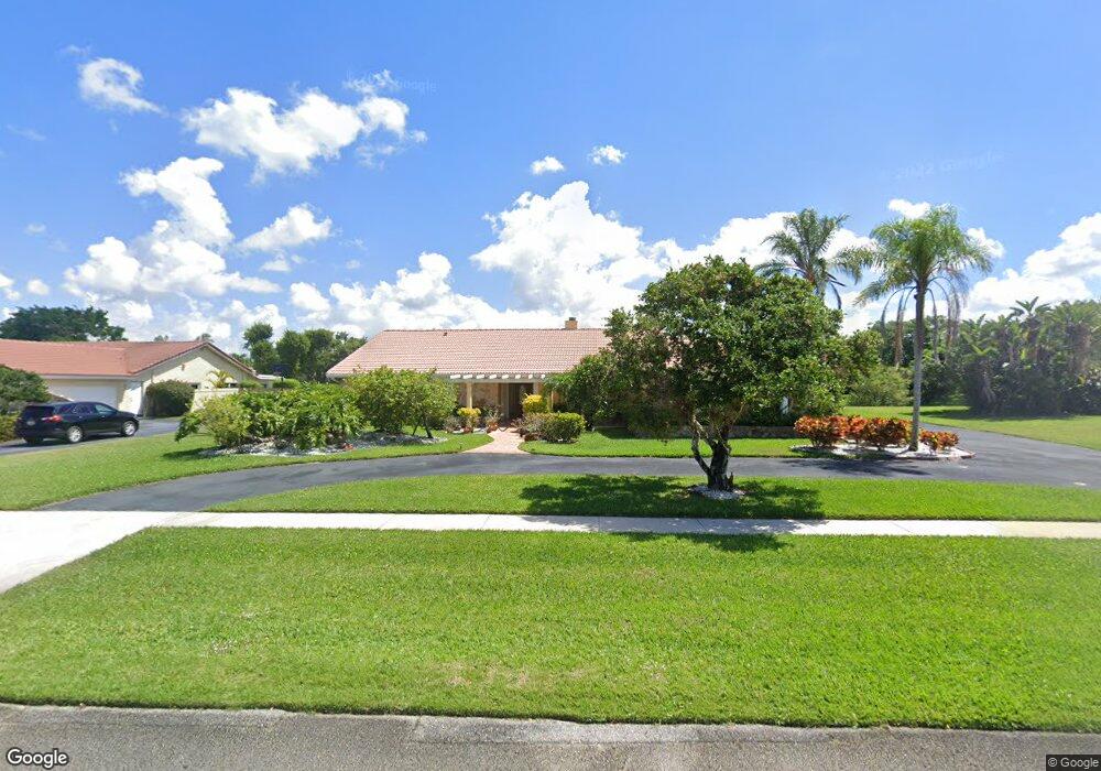 22252 Waterside Dr, Boca Raton, FL 33428 - photo 1